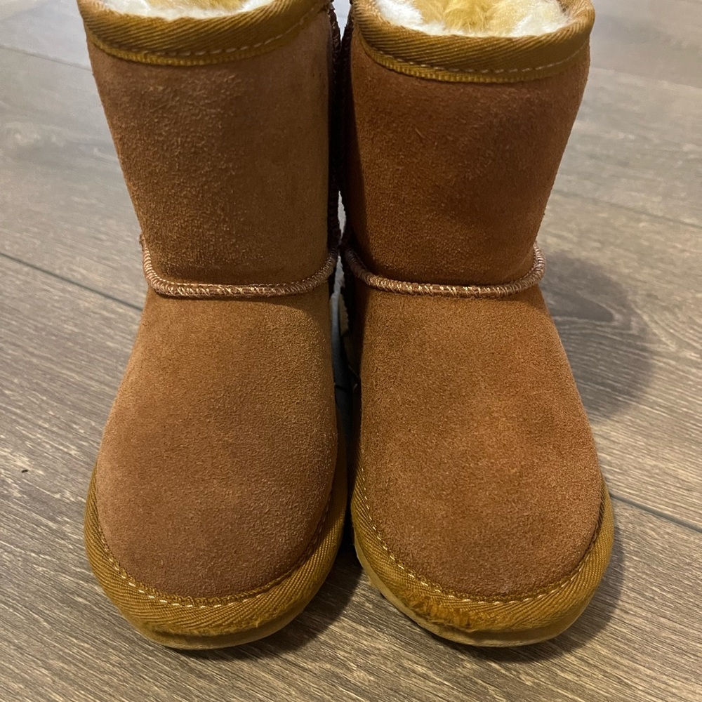 UGG Chestnut Sheepskin Boots